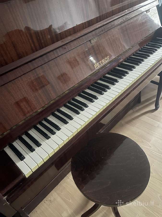 Pianinas Petrof - nuotraukos Nr. 7