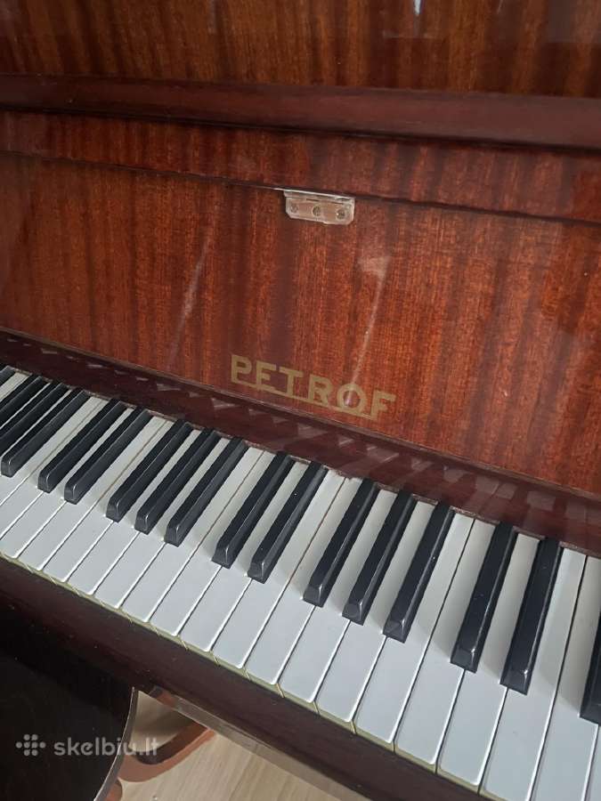 Pianinas Petrof - nuotraukos Nr. 8