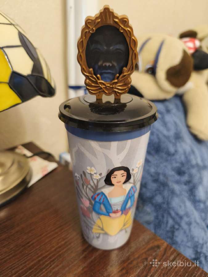 Filmo Snieguolė (Snow White) gertuvė – puodelis