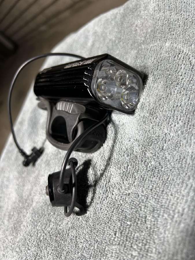 Lezyne 1800i