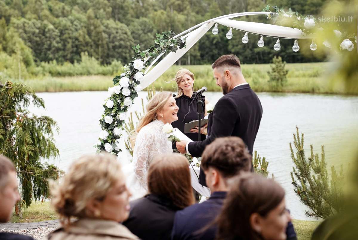 Švenčių vedėja su Dj - nuotraukos Nr. 8