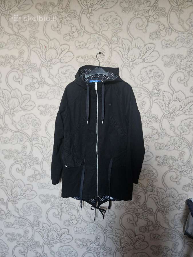 Adidas parkos stiliaus striukė