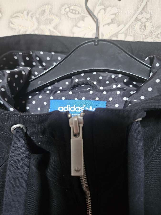 Adidas parkos stiliaus striukė - nuotraukos Nr. 4