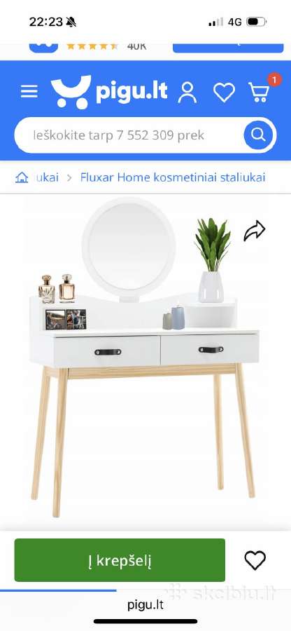 Skubiai kosmetinį staliuką su veidrodžiu
