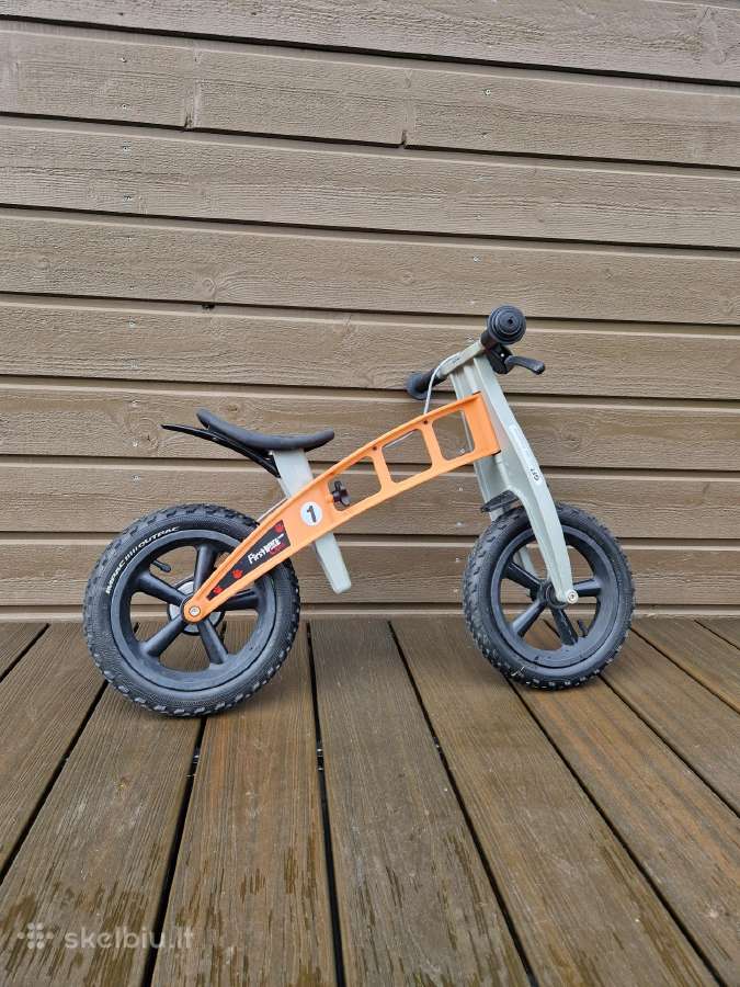 Balansinis dviratis Firstbike