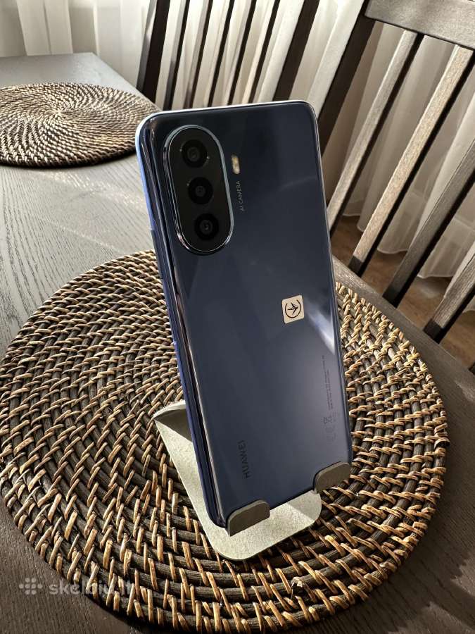 Huawei Nova Y70
