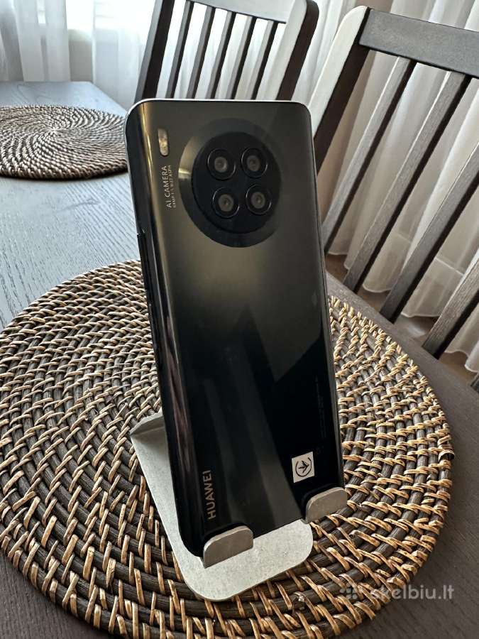 Huawei Nova 8i