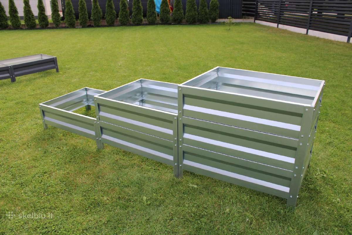 Pakeltos lysvės Laiptelis metalines