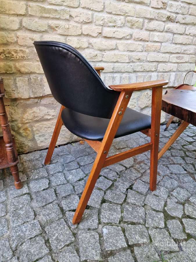 Vintažinis mid century ąžuolo masyvo fotelis - nuotraukos Nr. 3
