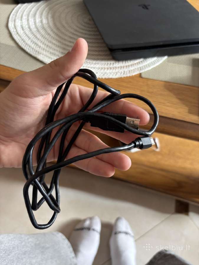 Playstation 4 slim 500gb su fifa 2021 kompaktu - nuotraukos Nr. 6