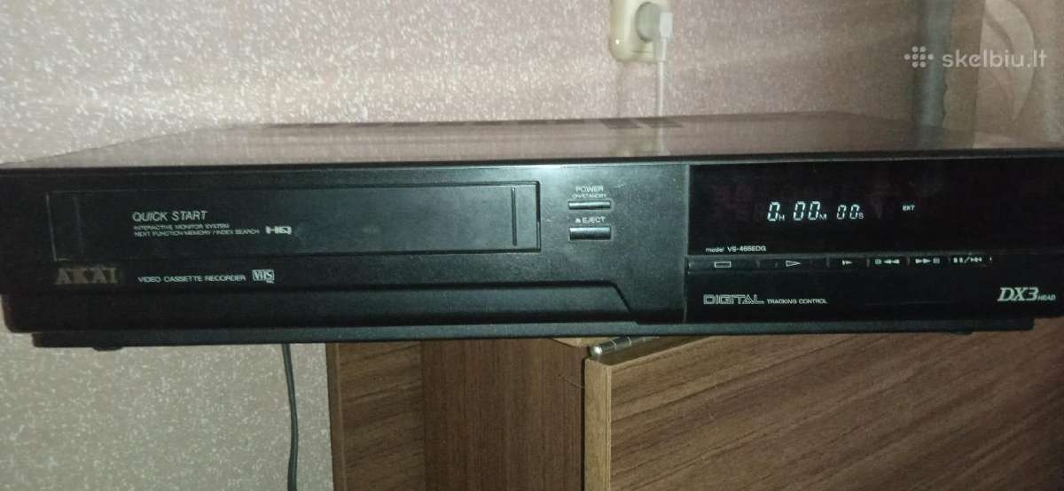 Video magnetofonas Akai