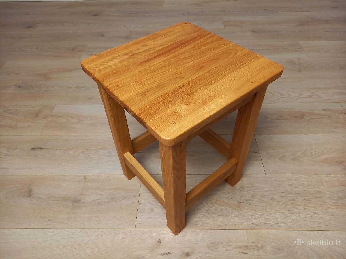 Ąžuolinė Pastiprinta taburetė