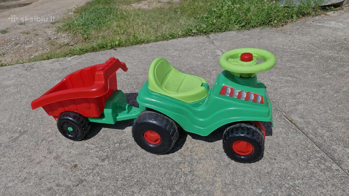 Žaislinis traktoriukas vaikui