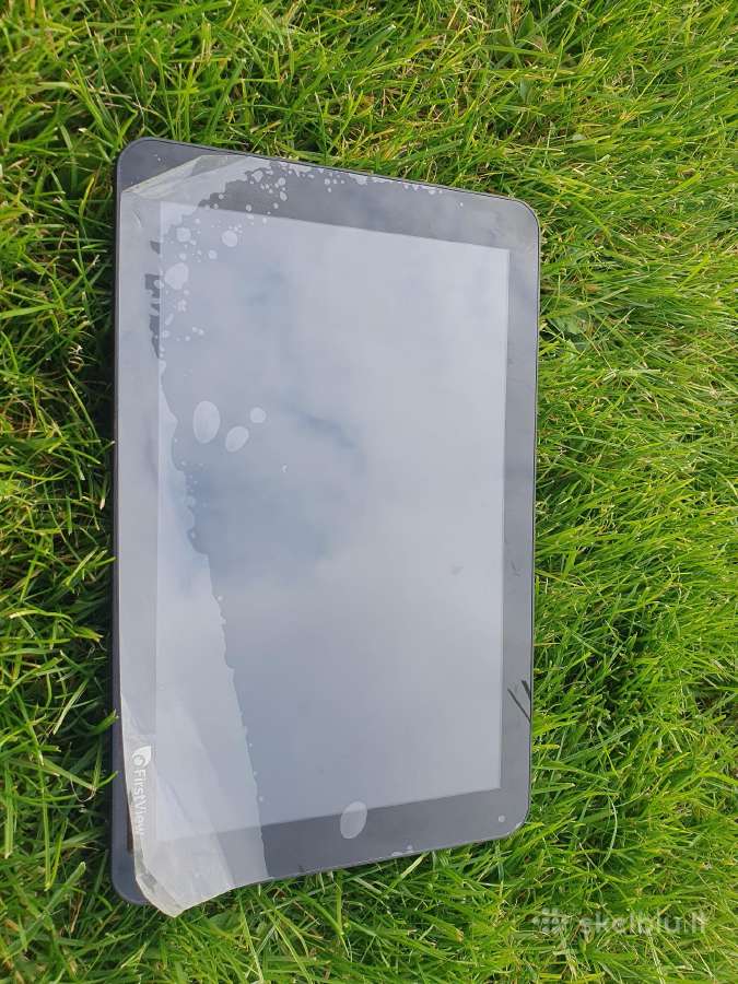 LCD nesiojamas ekranas