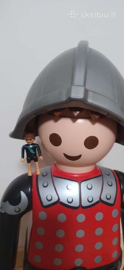 Gigantiska Playmobil figurele Riteris