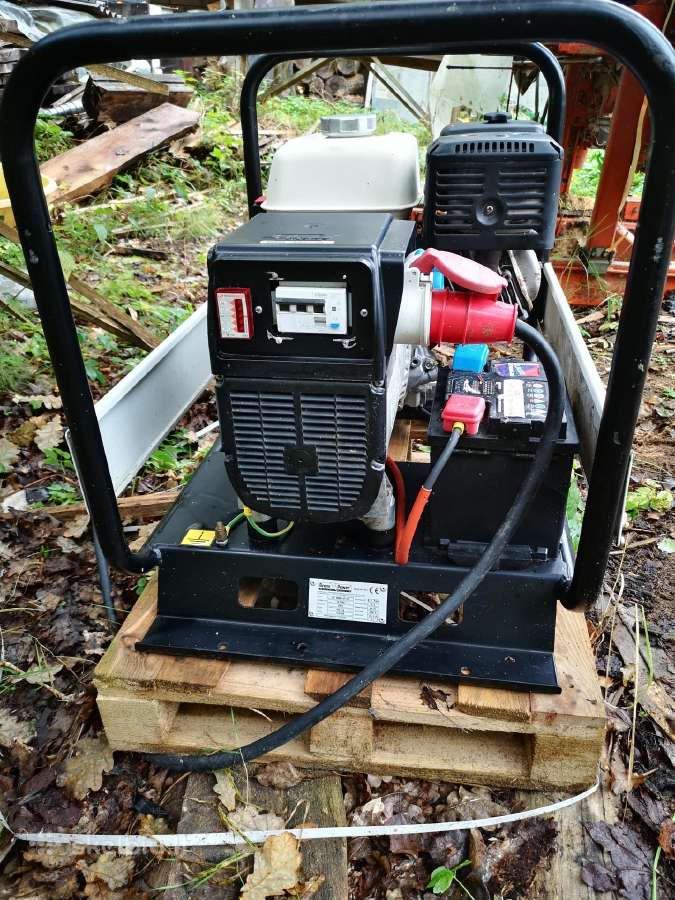 Generatorius 7 kw 400v- 3.3 kw 230v Honda - nuotraukos Nr. 6