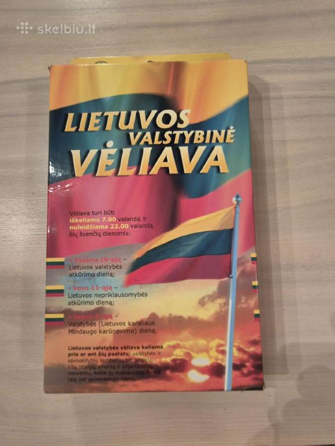 Lietuvos vėliava dėžutėje 10€
