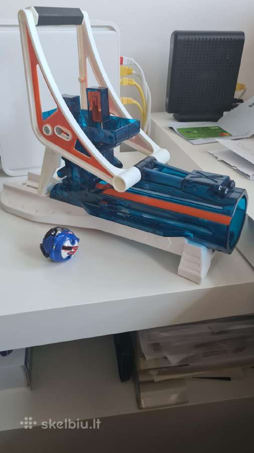 Hotwheels mašina su katapulta - nuotraukos Nr. 3