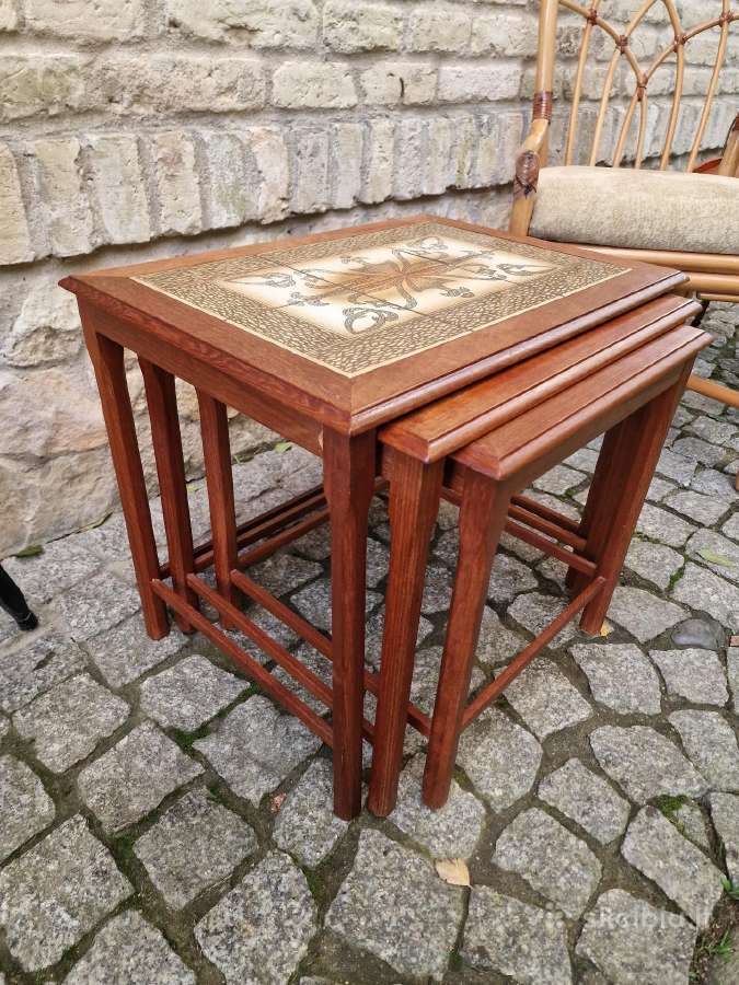 Vintažiniai mid century tikmedžio staliukai - nuotraukos Nr. 6