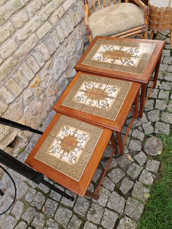 Vintažiniai mid century tikmedžio staliukai - nuotraukos Nr. 14