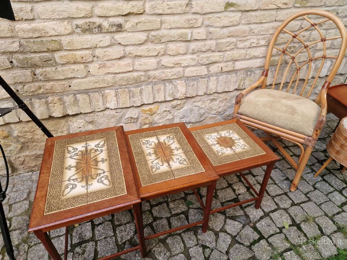 Vintažiniai mid century tikmedžio staliukai - nuotraukos Nr. 18
