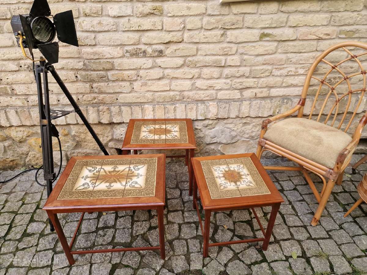 Vintažiniai mid century tikmedžio staliukai - nuotraukos Nr. 19