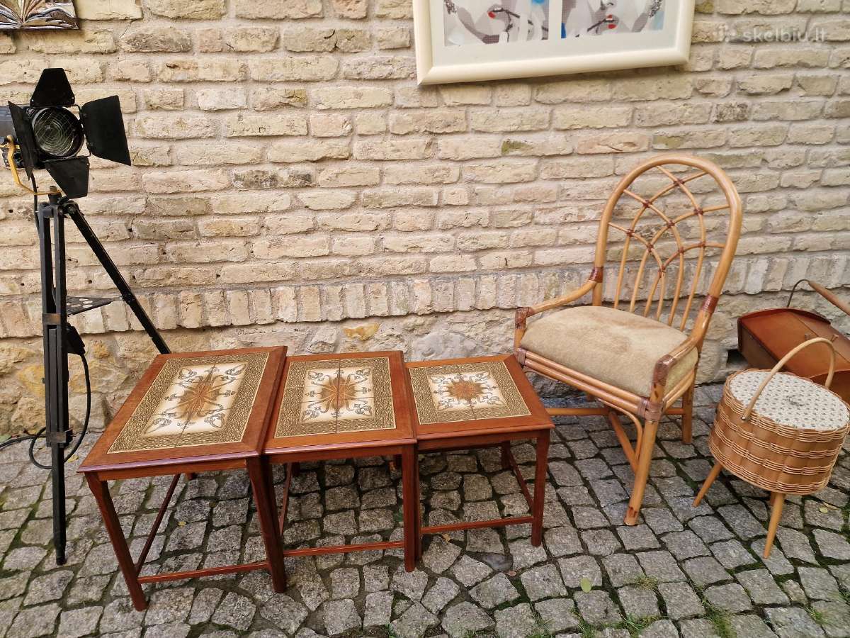 Vintažiniai mid century tikmedžio staliukai - nuotraukos Nr. 26