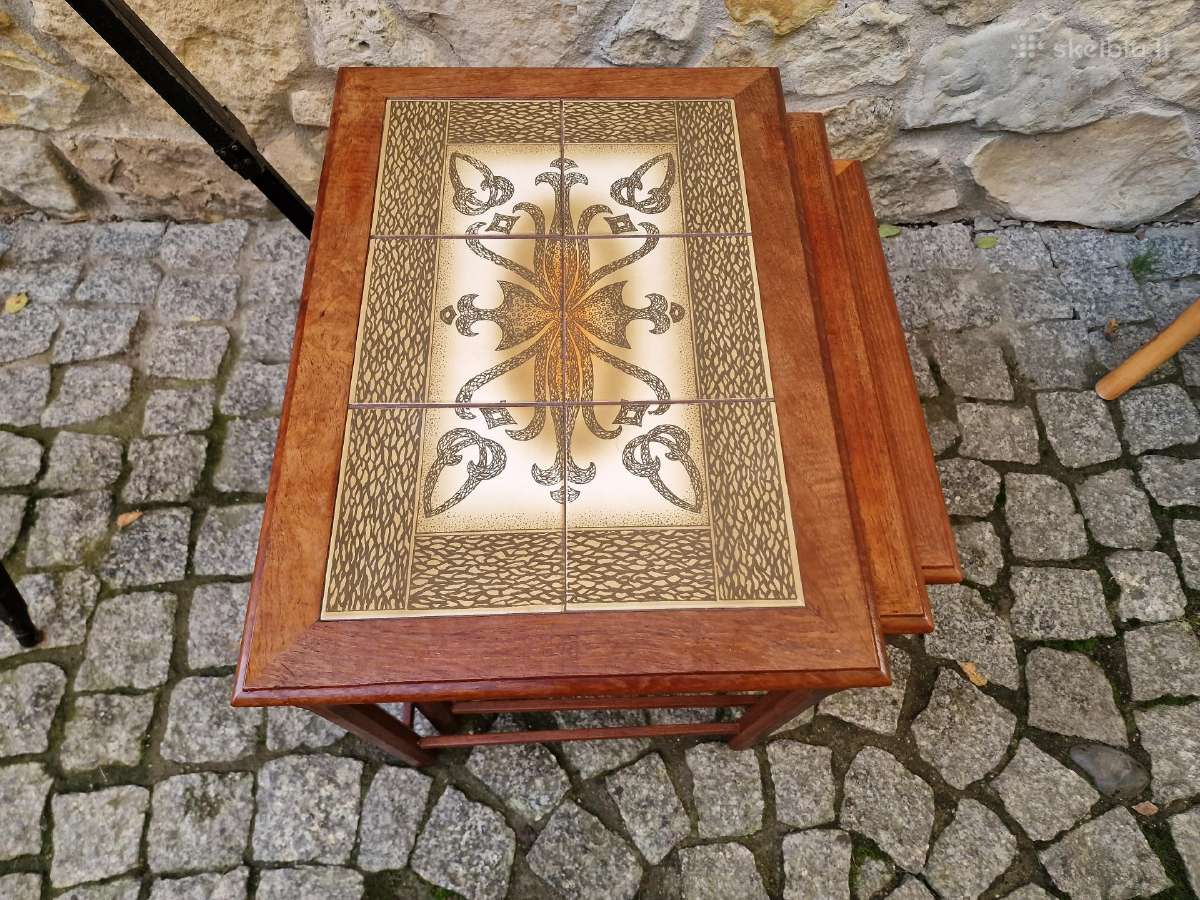 Vintažiniai mid century tikmedžio staliukai - nuotraukos Nr. 34