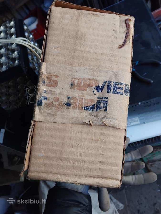 Tarybiniai rageliniai telefonai ir ju priedai - nuotraukos Nr. 2