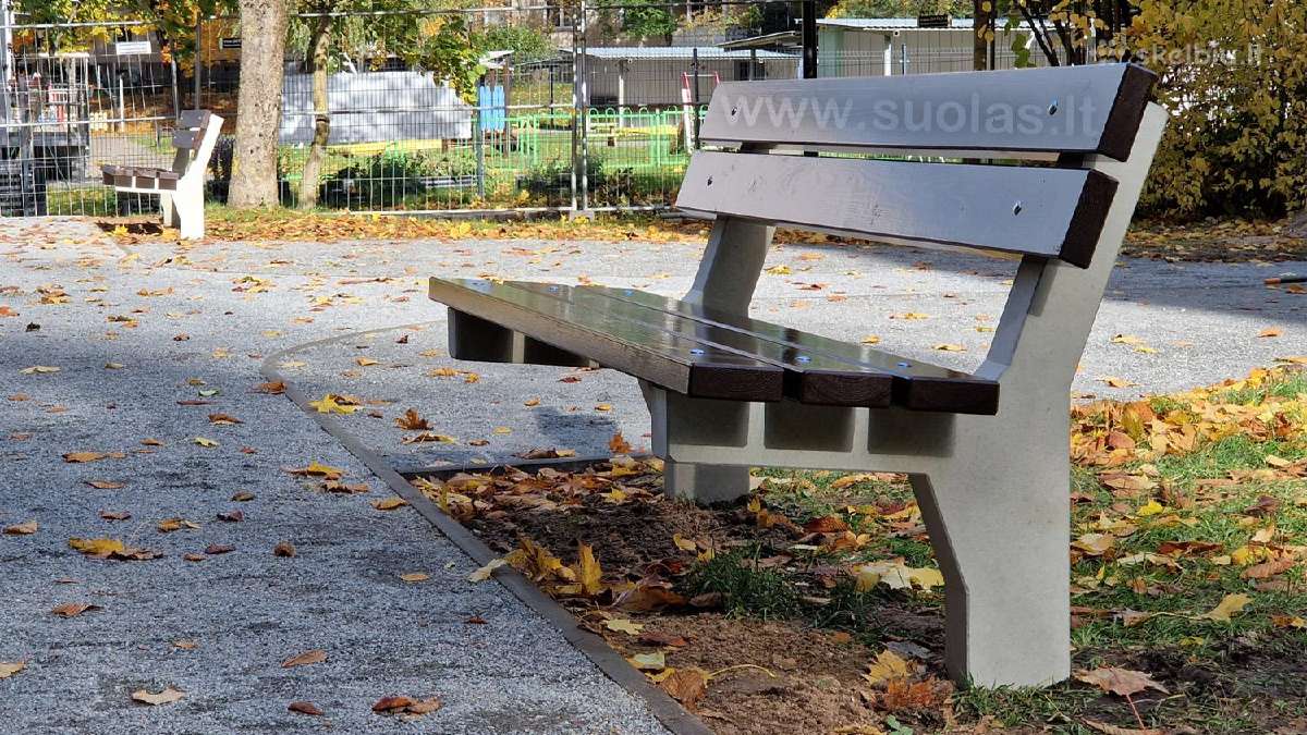 Parduodami lauko suolai su betoninėmis atramomis - nuotraukos Nr. 4