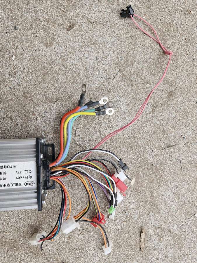 Valdiklis-kontroleris elektriniam čioperiui