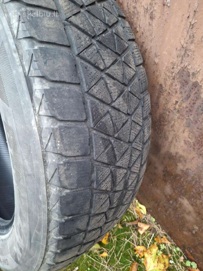 4 žieminės padangos Bridgestone Blizzak 235/60 R18 - nuotraukos Nr. 5