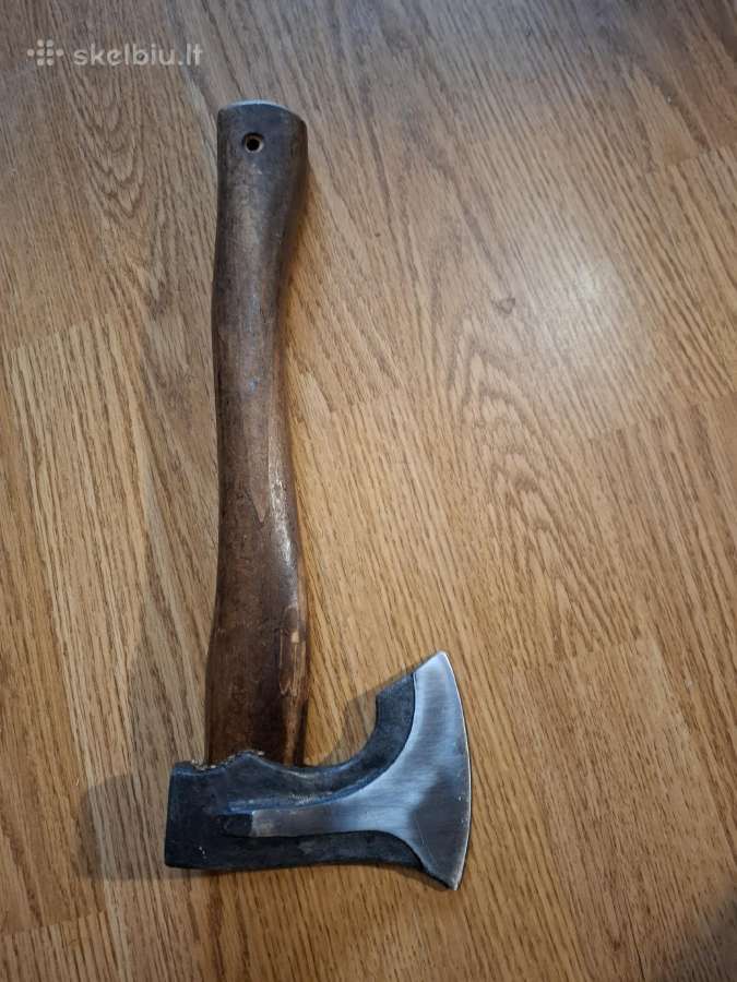 Tomahawkas, Vintažinis kirvis.