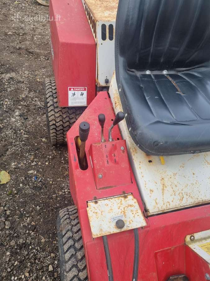 Ventrac 3000 4x4 zaliapijove muliceris - nuotraukos Nr. 4
