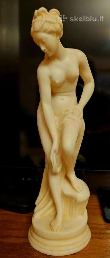 Christophe-gabriel Allegrain - La Baigneuse