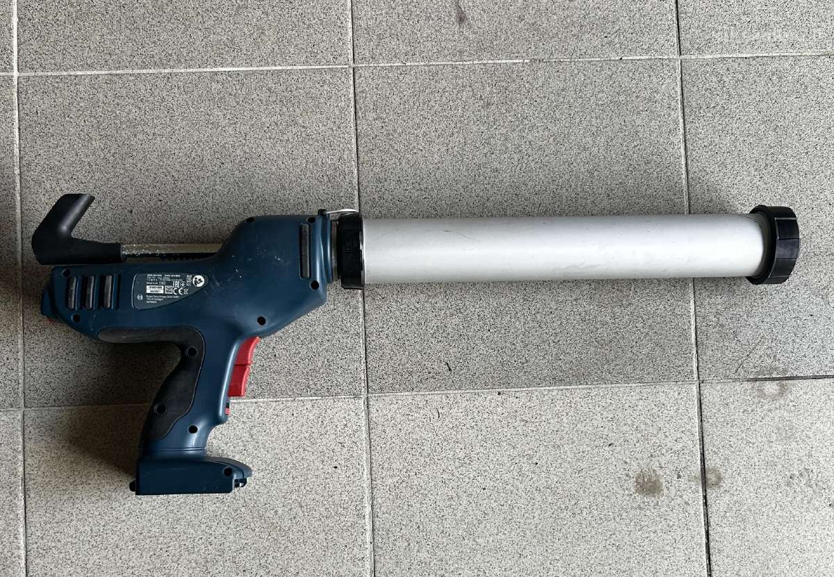 Akumuliatorinis hermetiko pistoletas Bosch Gcg 18v - nuotraukos Nr. 2