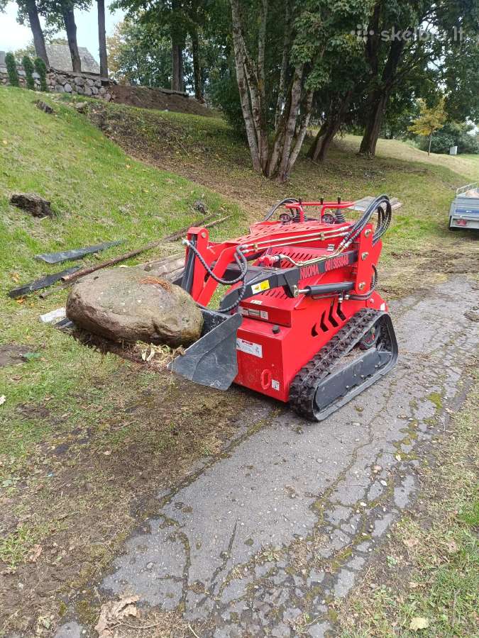 Mini krautuvo su priedais nuoma