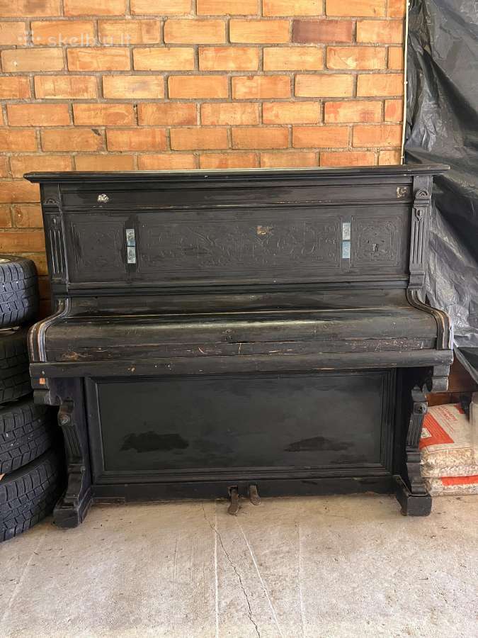 Antikvarinis pianinas