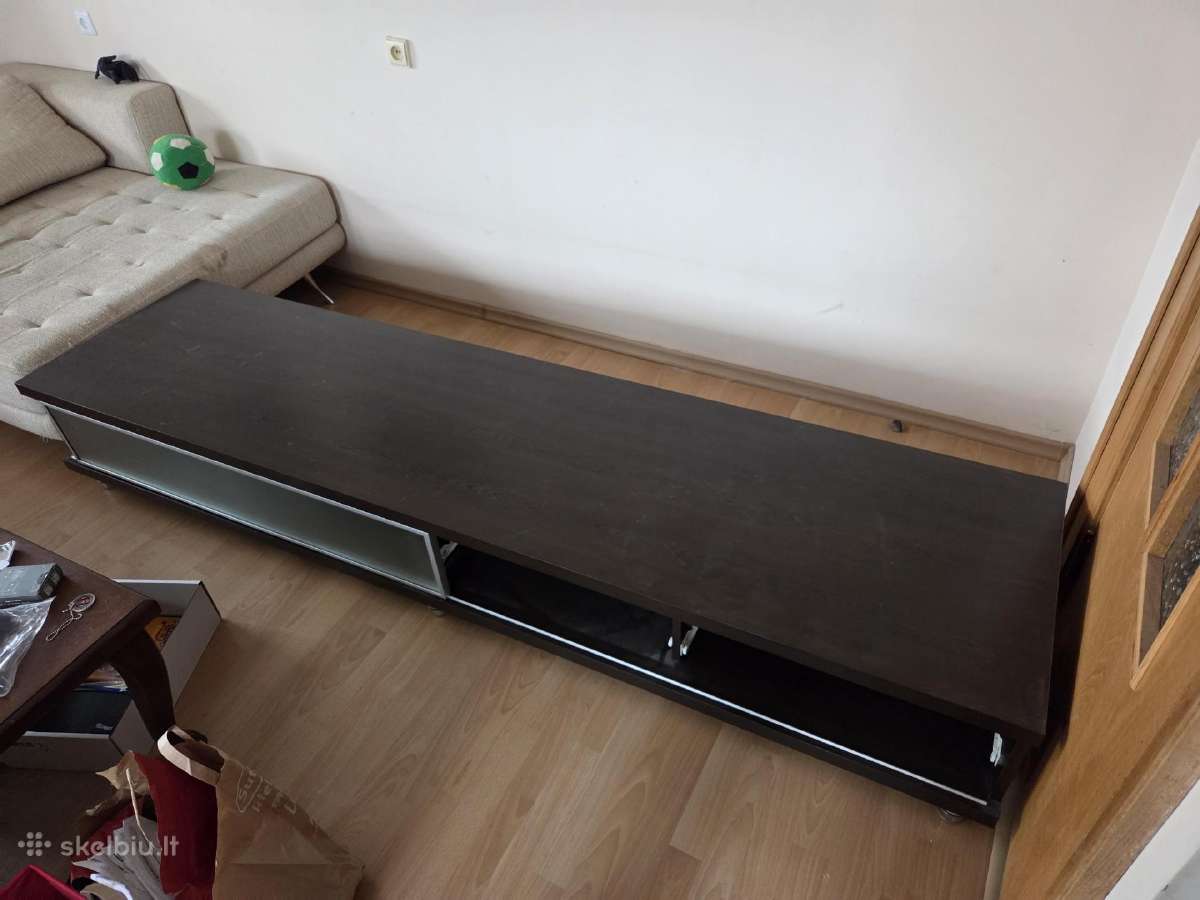 Nemokamai - TV staliukas 2.4 m. pločio