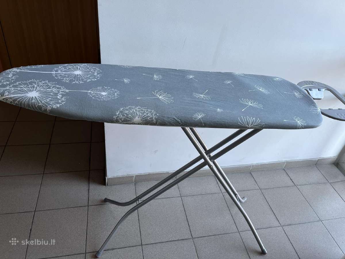 2 puikus lyginimo stalai 10 ir 15 Eur zr.nuotr.