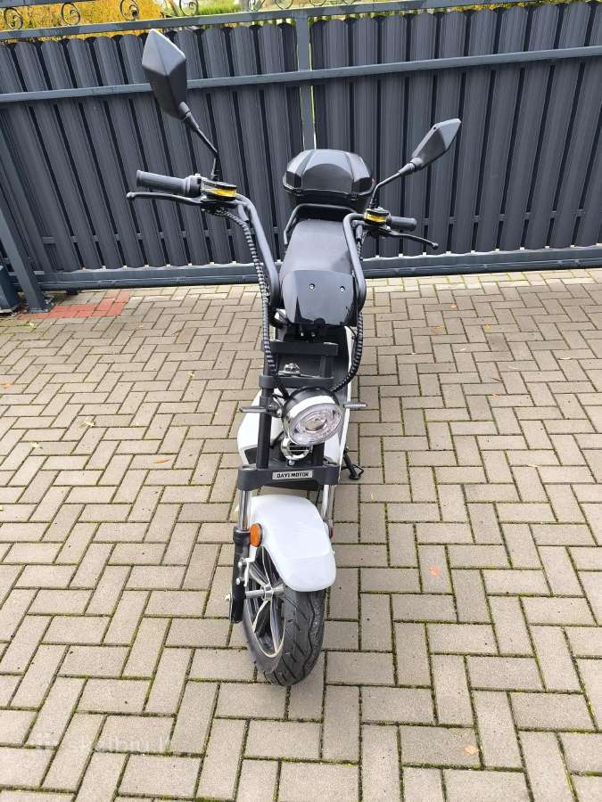 Elektrinis motoroleris E-baldur 1.0a 2000w - nuotraukos Nr. 3