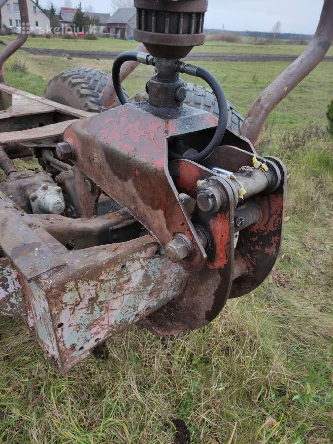 Miško traktorius mtz 952 su priekaba - nuotraukos Nr. 13