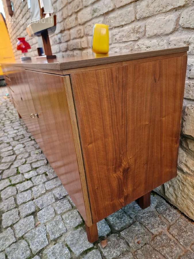Vintažinė mid century riešutmedžio indauja/komoda - nuotraukos Nr. 3