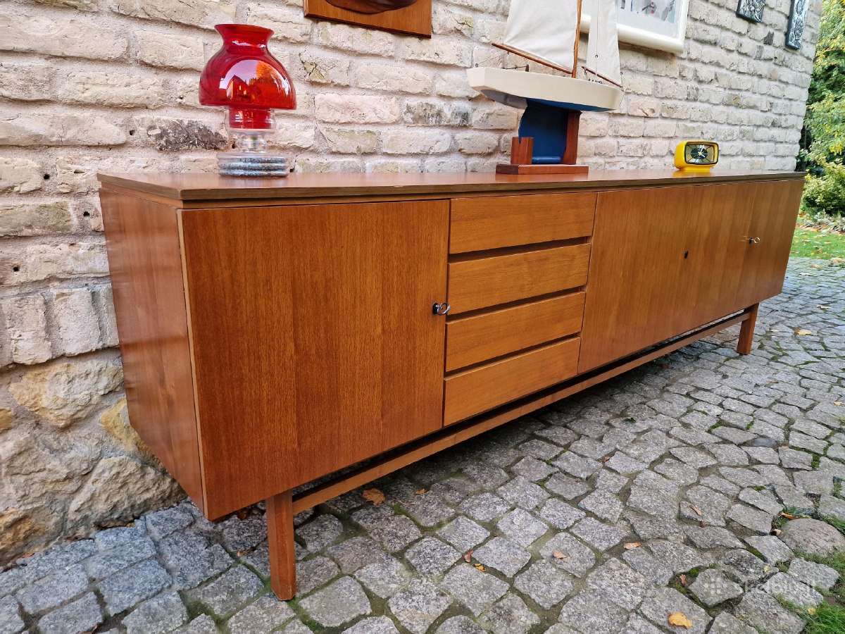 Vintažinė mid century riešutmedžio indauja/komoda - nuotraukos Nr. 5