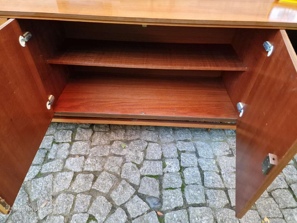 Vintažinė mid century riešutmedžio indauja/komoda - nuotraukos Nr. 9
