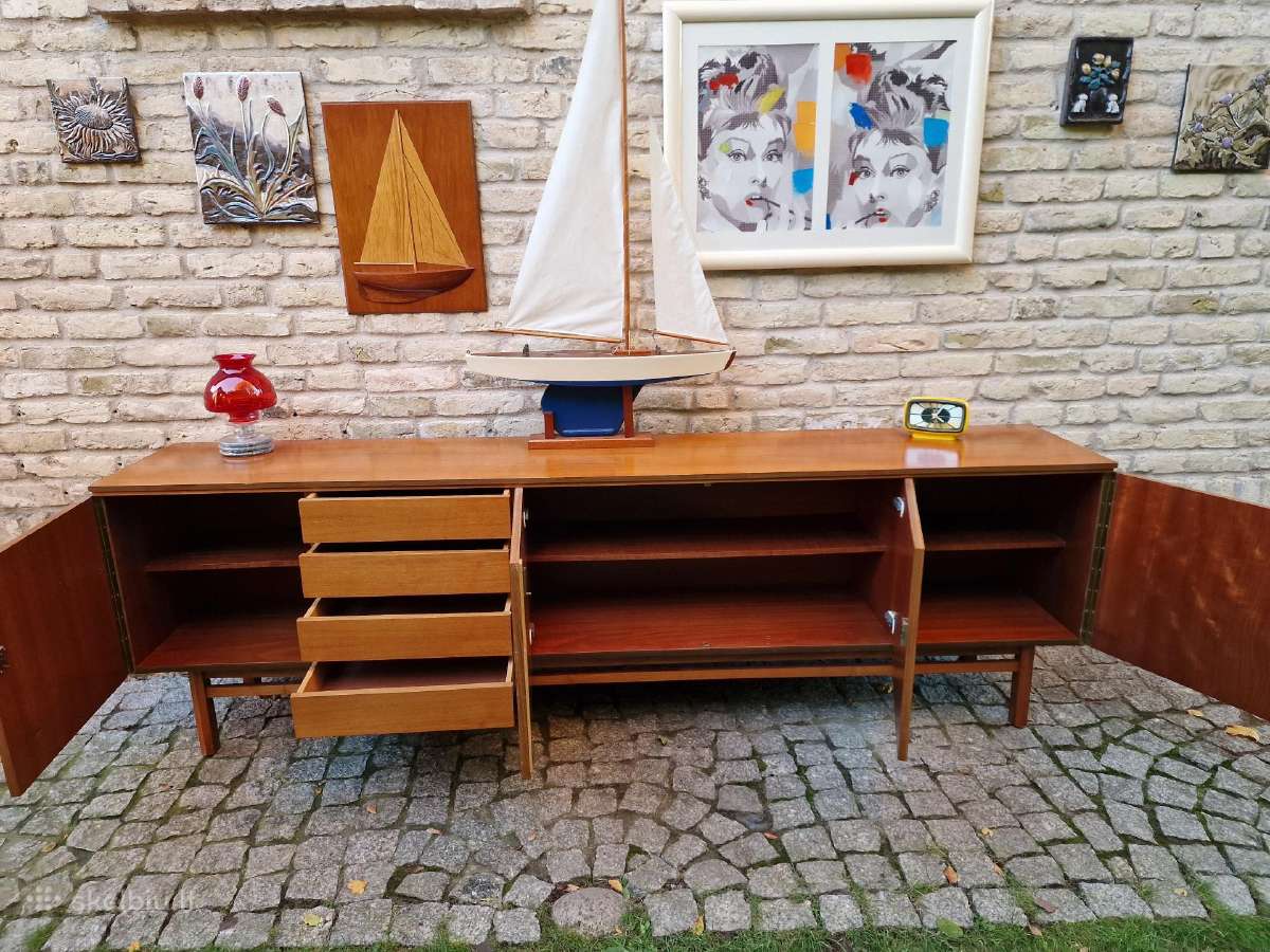 Vintažinė mid century riešutmedžio indauja/komoda - nuotraukos Nr. 14
