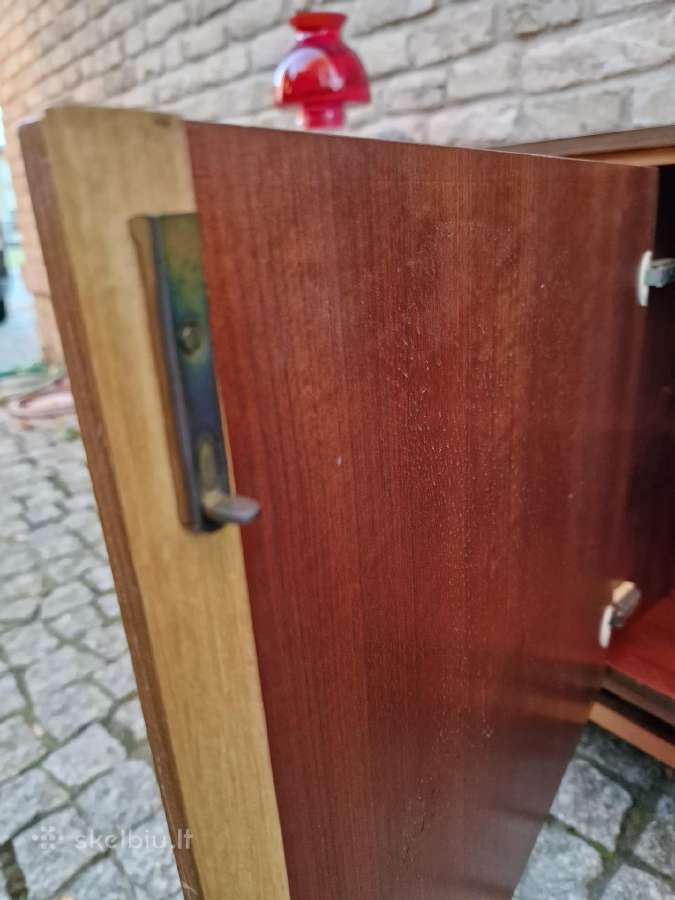 Vintažinė mid century riešutmedžio indauja/komoda - nuotraukos Nr. 19