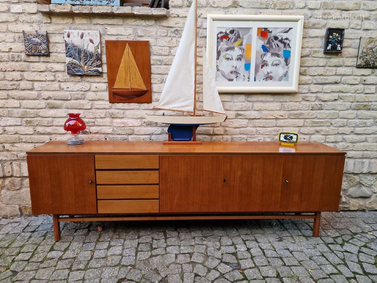 Vintažinė mid century riešutmedžio indauja/komoda - nuotraukos Nr. 26