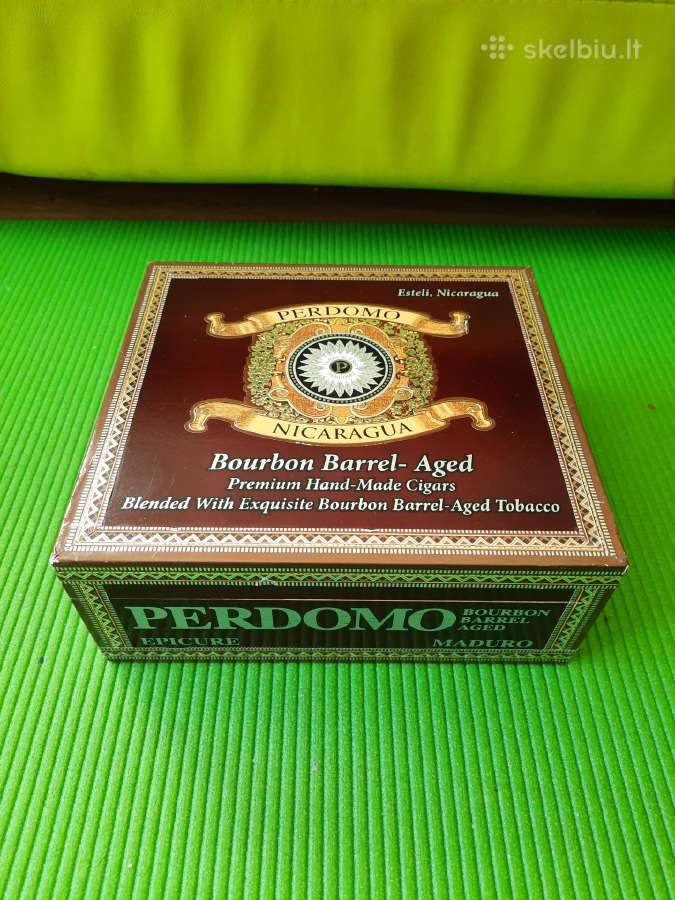 100. Cigarų dėžė Perdomo Bourbon Barrel Aged Madu