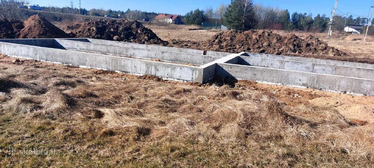 Parduodu sklypą su leidimu statybai ir pamatais - nuotraukos Nr. 3